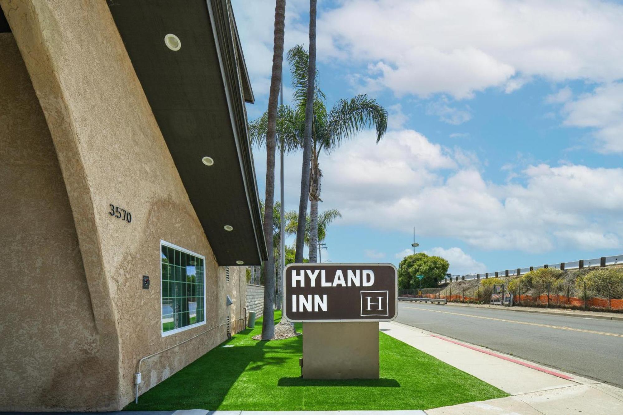 Hyland Inn Near Legoland カールスバッド エクステリア 写真